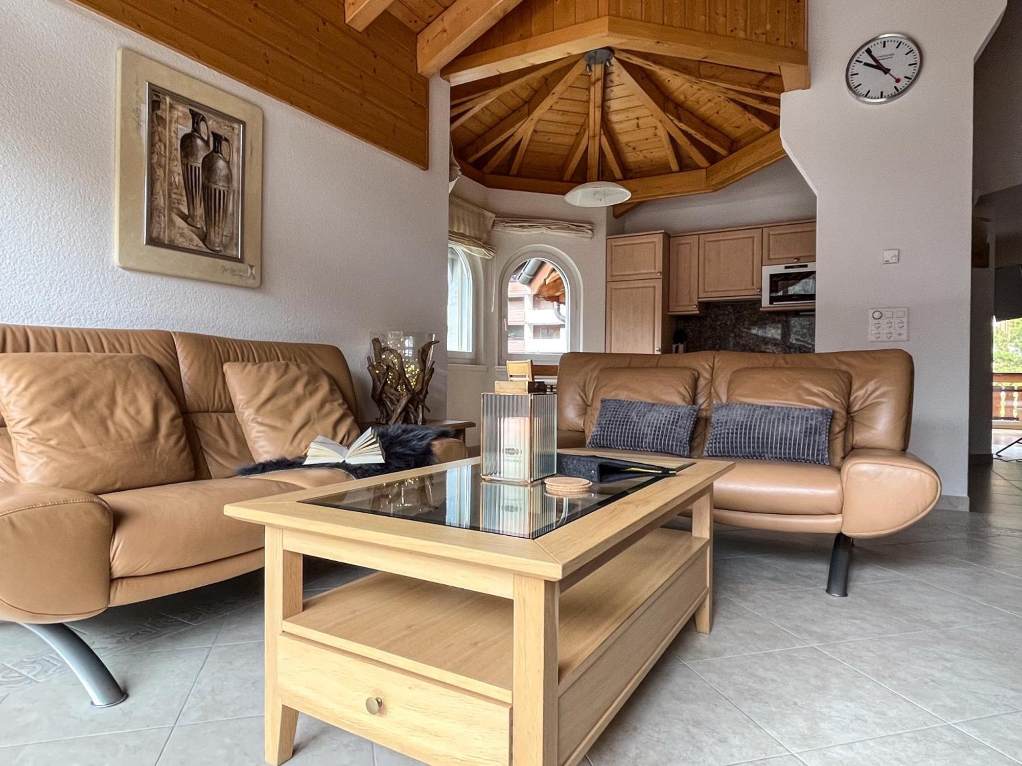 Chateau Apartment *